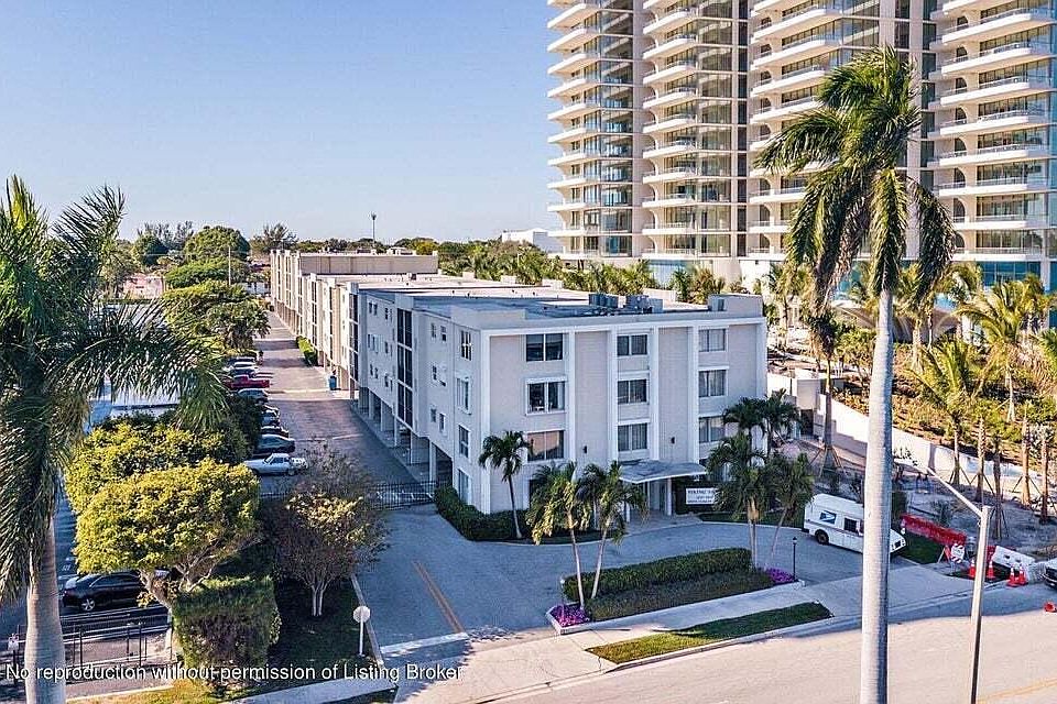 2nd image of 1527 S Flagler Dr APT 108F