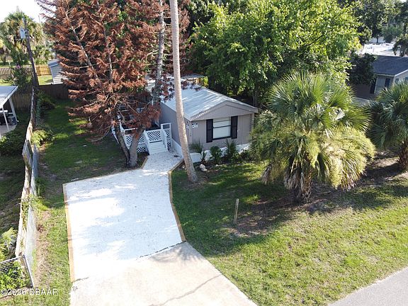 4th image of 1156 Greenbriar Ave