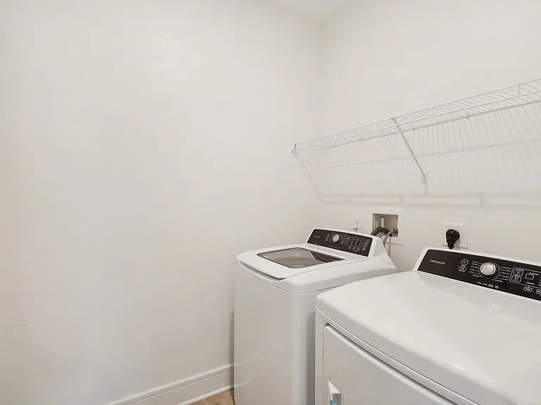 Tropia Luxury Apartments — Photo 128