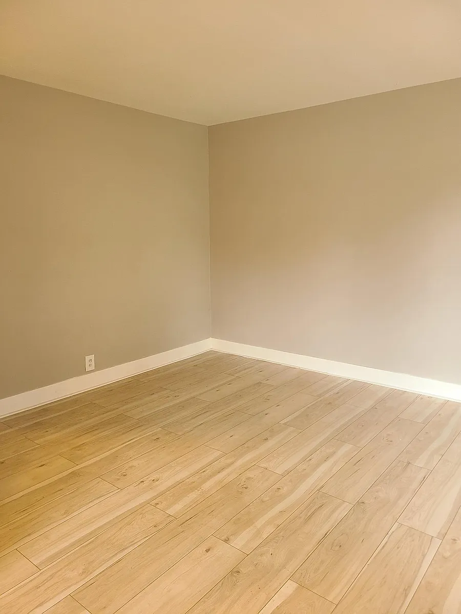 Building Photo - 2126 Ackley Ave