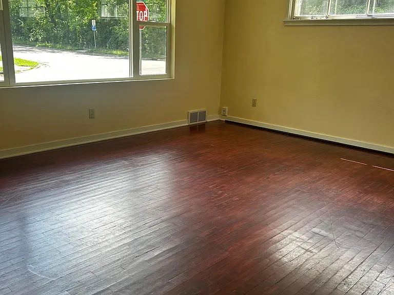402 Ridge St — Photo 6