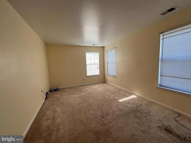 8720 Grasmere Ct #8720 — Photo 12