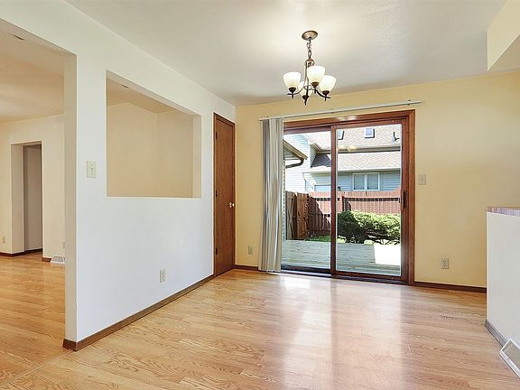 Dining Area w/Patio Doors