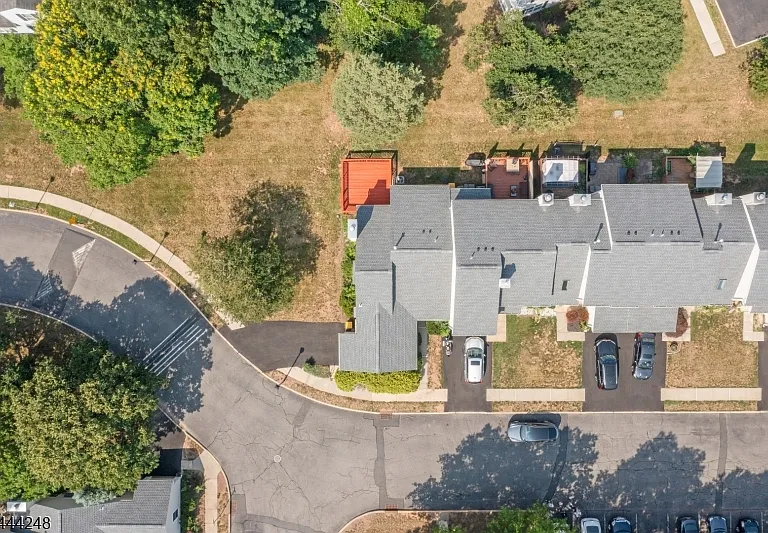 123 Harrow Dr — Photo 21