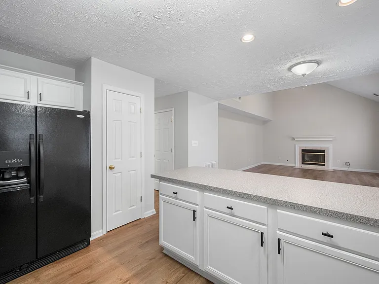 10945 Symington Cir — Photo 16