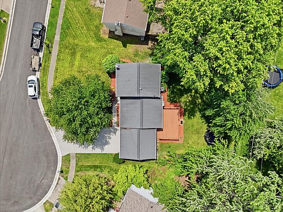 5th image of 785 Forsythe Pl