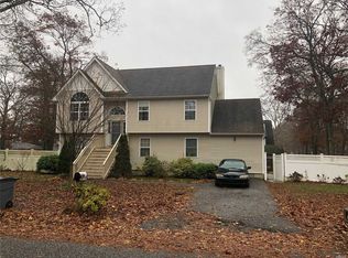 222 Moriches Ave, Mastic, NY 11950