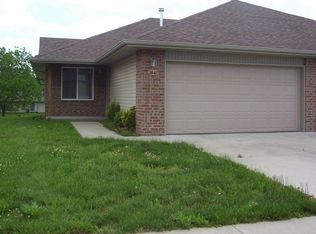 2450 W Deerfield St, Springfield, MO 65807