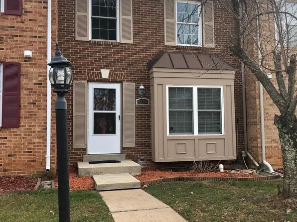 4722 S Park Ct, Woodbridge, VA 22193