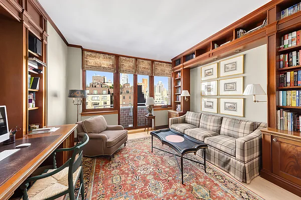 NEIGHBORHOOD&KATHARINEHAMNETT ロンT L Glass-and-stone midcentury on 5 acres asks $2.3M in Pound