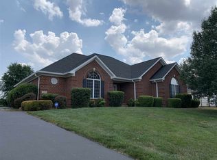 621 Rough Cir, Bowling Green, KY 42104
