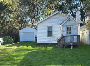 2541 Nesmith Lake Blvd, Akron, OH 44314