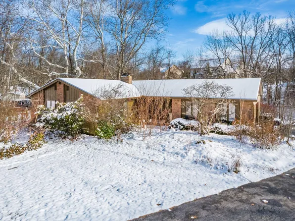 9183 Indian Mound Ct NW, Pickerington, OH 43147