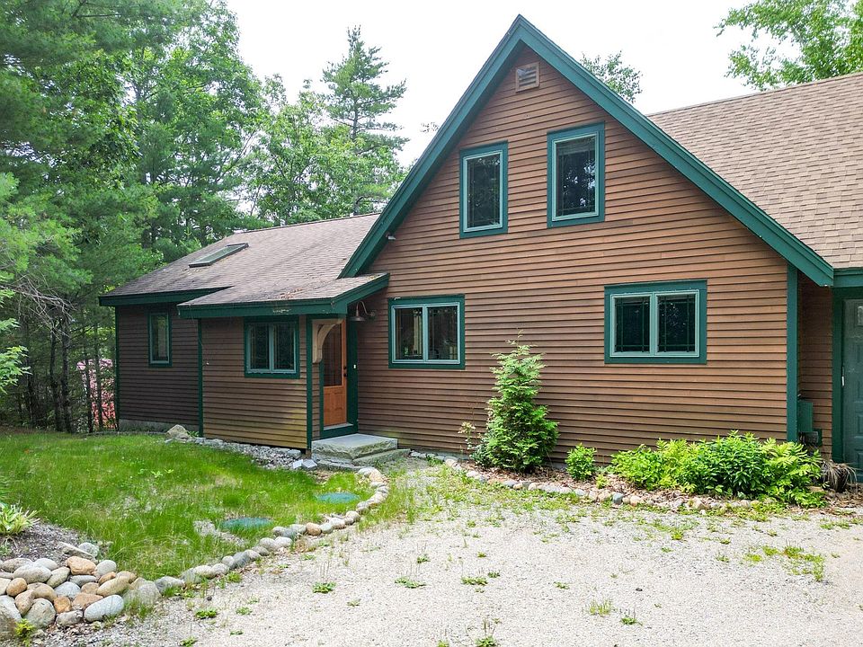 1st image of 36 Oak Ridge Road