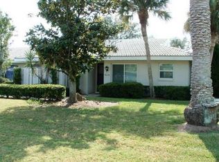 11592 W Bayshore Dr, Crystal River, FL 34429