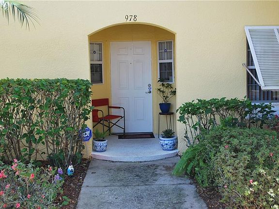 5th image of 978 Park Terrace Cir