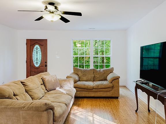 4th image of 1178 Sagamore Dr