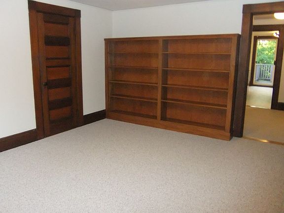 4th image of 61 Judkins St #3