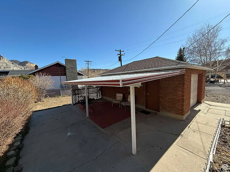 73 Garden St — Photo 24