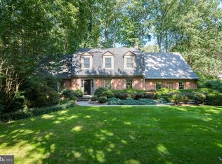 6911 Brimstone Ln, Fairfax Station, VA 22039