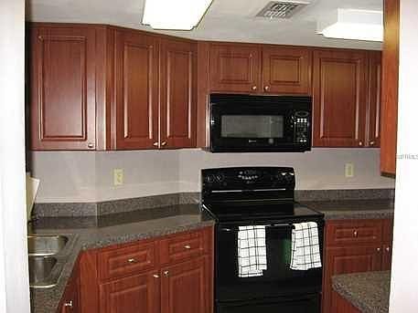4th image of 4026 Angel Oak Ct APT 104