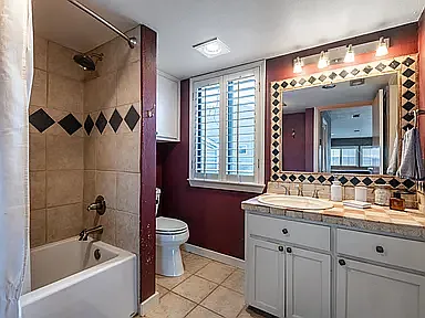 606 W Lynn St #5 — Photo 15