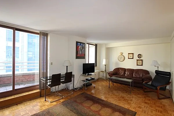 Rented by Maison International | media 26