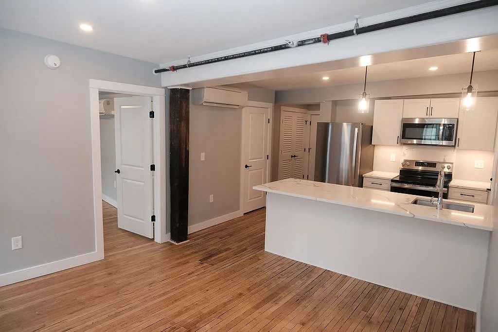 1 bed, 500 sqft, $2,250 — Photo 2