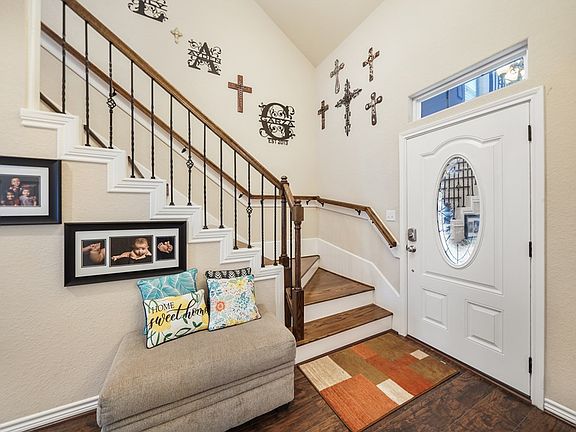 4th image of 1008 Starfish St
