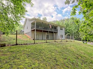 787 Burch Branch Rd, Hiawassee, GA 30546