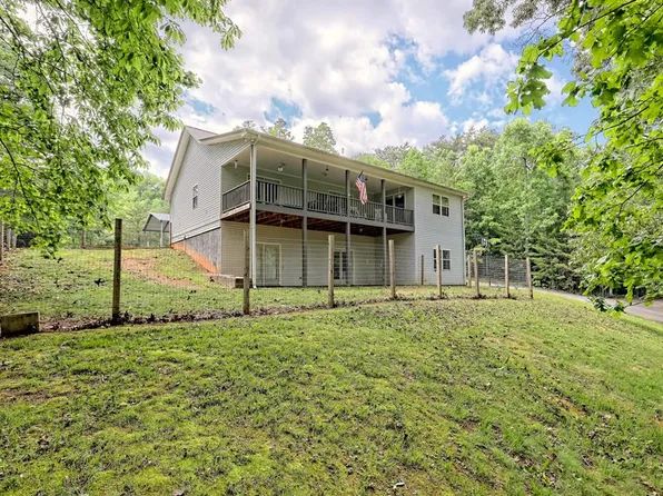787 Burch Branch Rd, Hiawassee, GA 30546