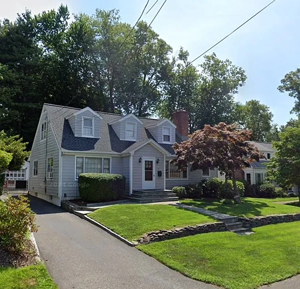 25 Ludlow Mnr — Photo 2