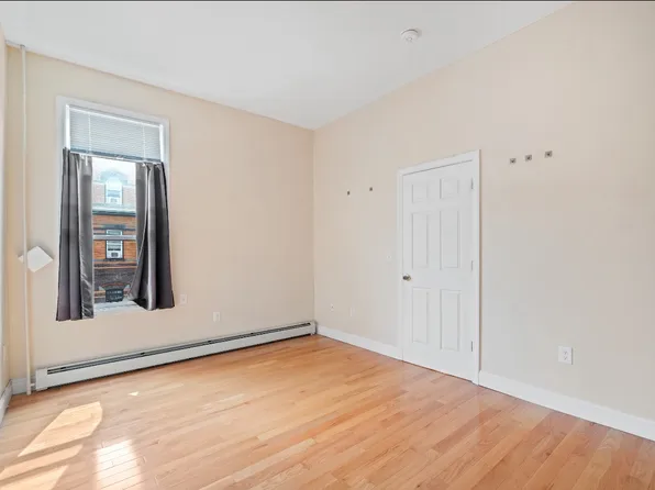 1137 Summit Avenue image 6 of 8