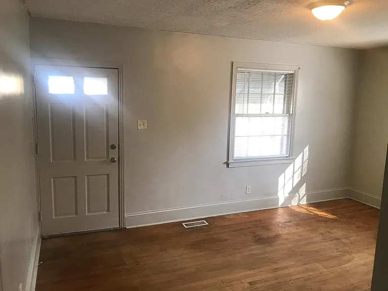 1508 Mimosa St — Photo 10