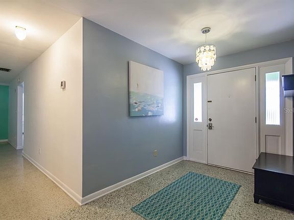 2nd image of 8405 Boulder Pl