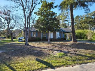 6811 Radial Dr, Fayetteville, NC 28311