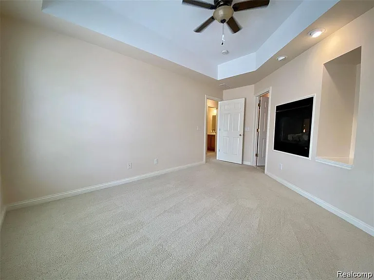 341 S Village Way — Photo 17