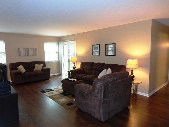 4th image of 210 Dublin Ln Unit Z1