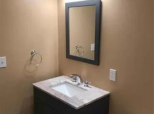 79 Balance Rock Rd APT 14, Seymour, CT 06483