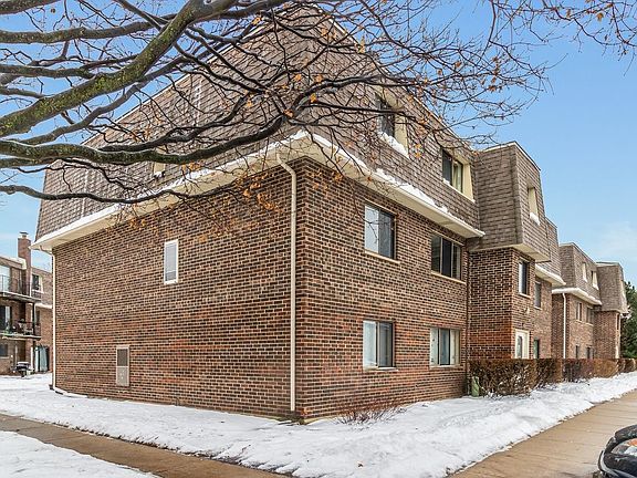 2nd image of 1454 Carol Ct APT 2B
