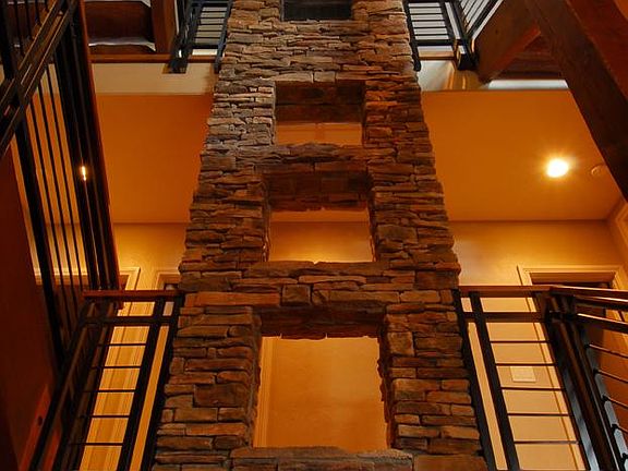 2nd image of 225 Bridger's Trail