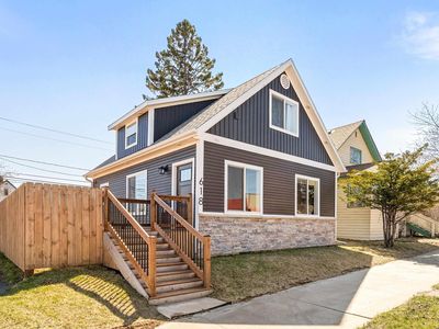618 7th Ave, Two Harbors, MN, 55616