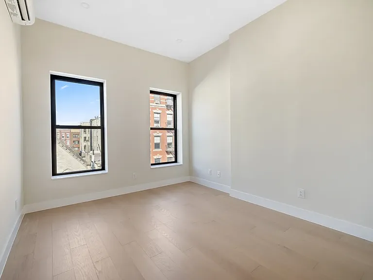 106 E 7th St #3E — Photo 6