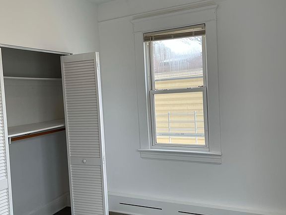 3rd image of 74 Eltinge St Floor 2