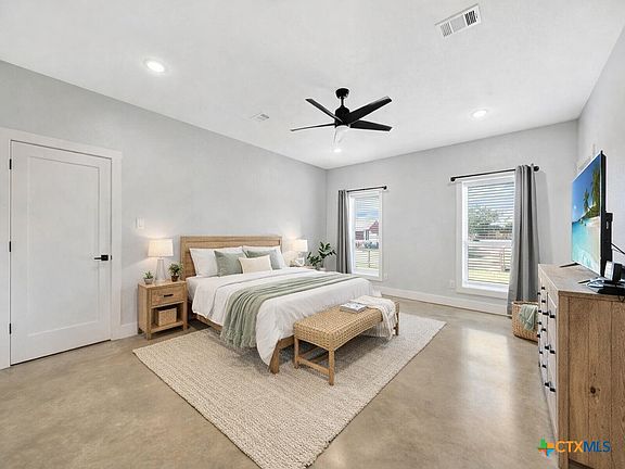 2nd image of 6887 Smith Dairy Rd