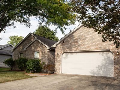 3433 Oldfield Ln, Columbus, IN, 47203