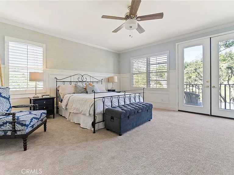 11 Willowglade — Photo 36