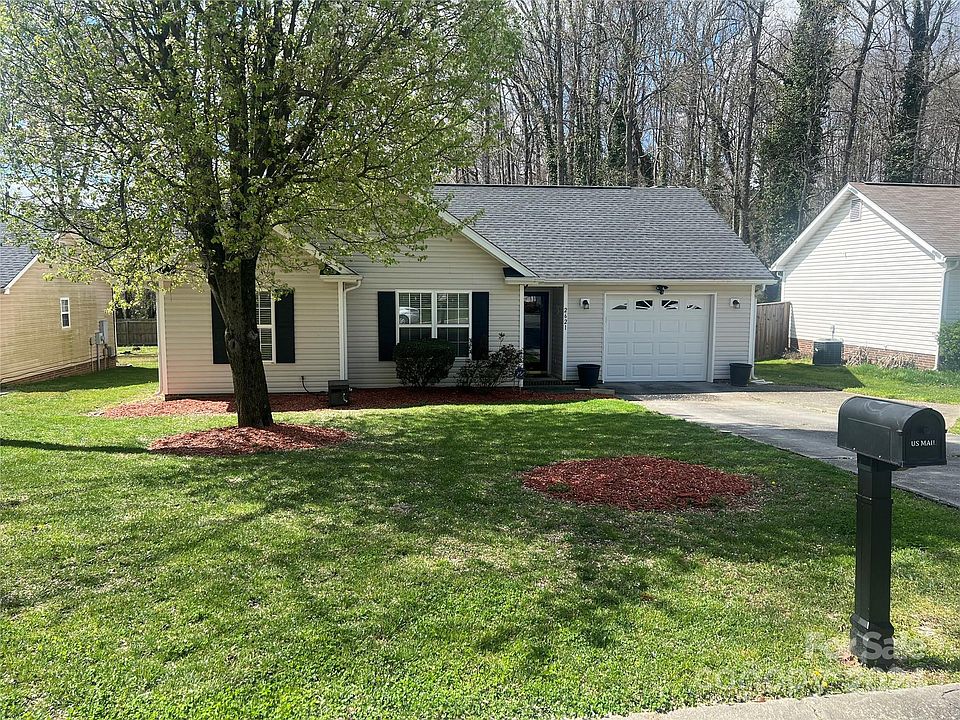 1st image of 2621 Daffodil Dr