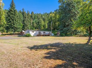 21000 Strawberry Flats Ln NE, Scotts Mills, OR 97375