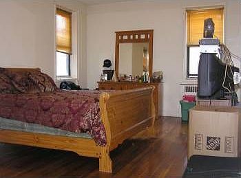 4th image of 16701 Hillside Ave